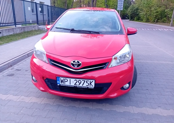 Toyota Yaris cena 27900 przebieg: 112700, rok produkcji 2014 z Piaseczno małe 106